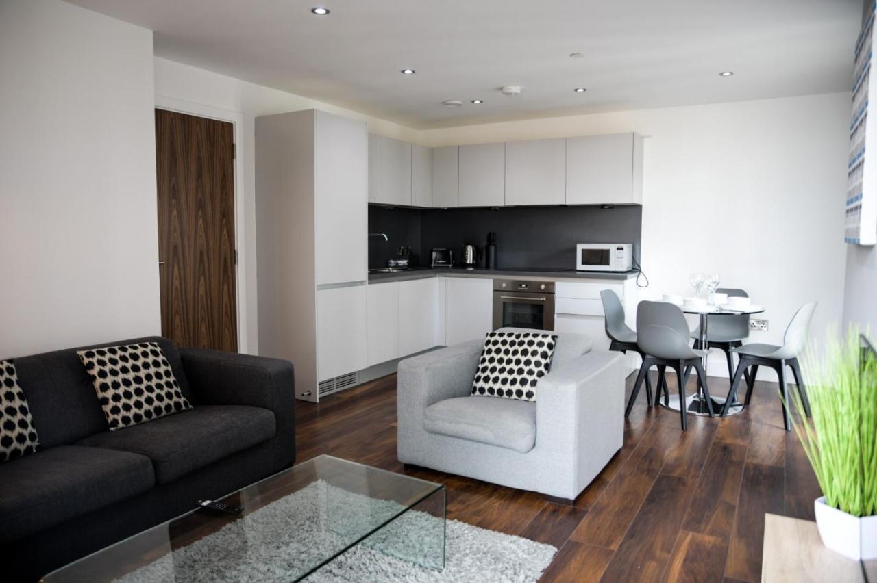 Onpoint Apartments - Spacious 2 Bedroom Apt - City Centre With Balcony Manchester Buitenkant foto