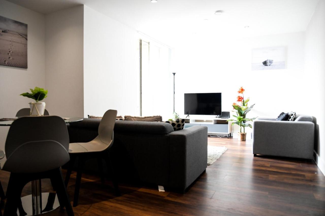 Onpoint Apartments - Spacious 2 Bedroom Apt - City Centre With Balcony Manchester Buitenkant foto