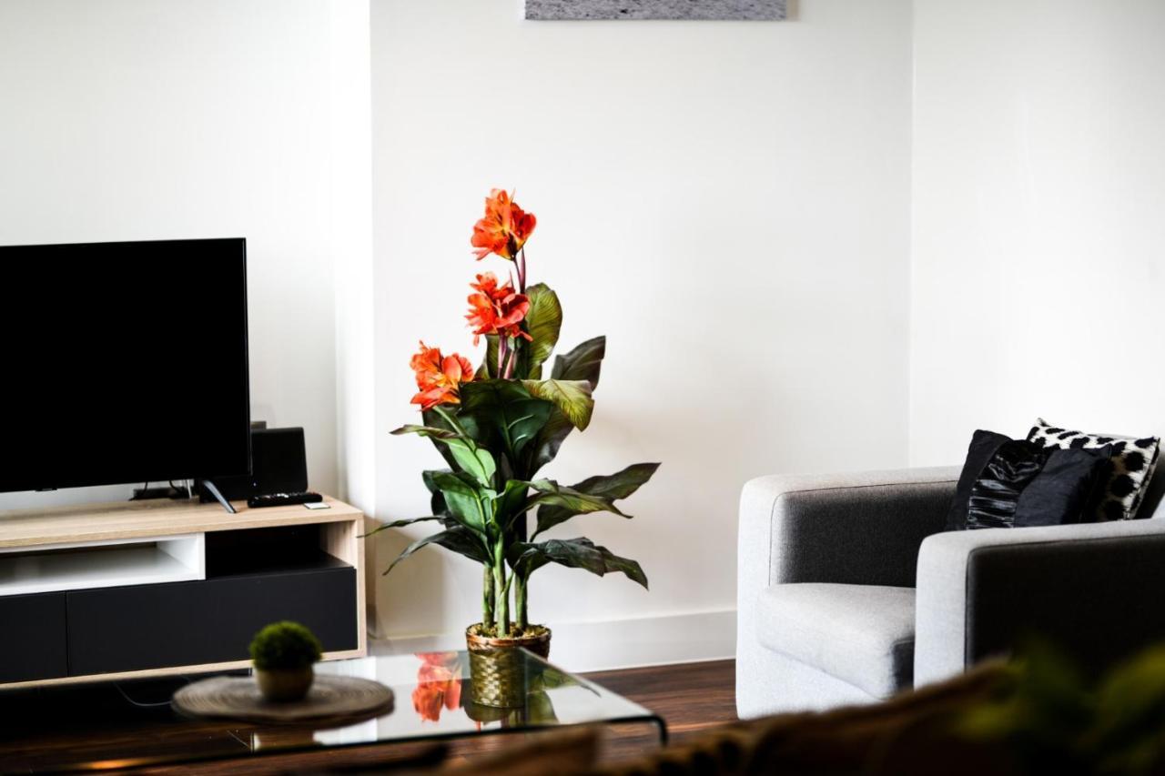 Onpoint Apartments - Spacious 2 Bedroom Apt - City Centre With Balcony Manchester Buitenkant foto
