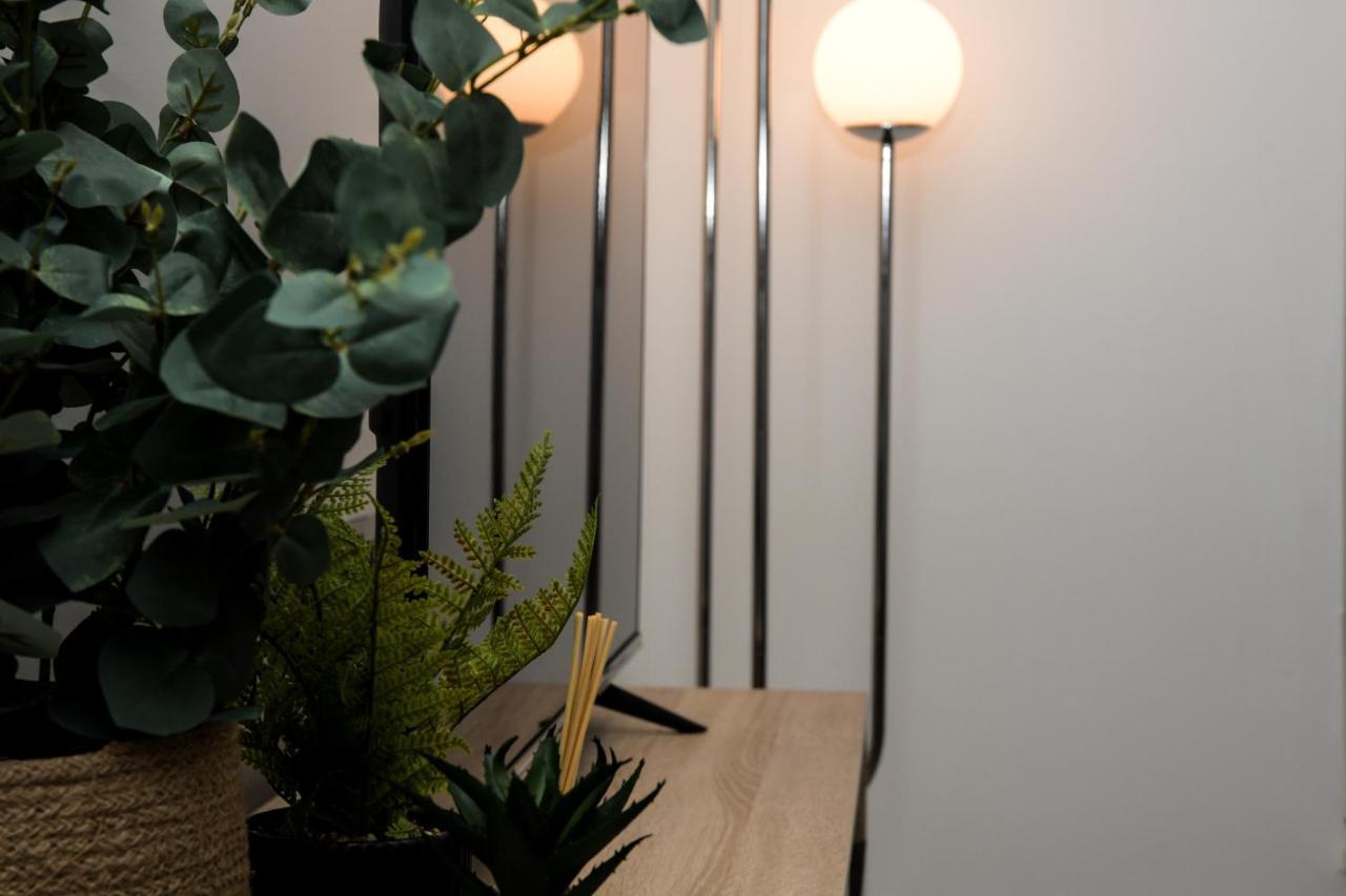 Onpoint Apartments - Spacious 2 Bedroom Apt - City Centre With Balcony Manchester Buitenkant foto